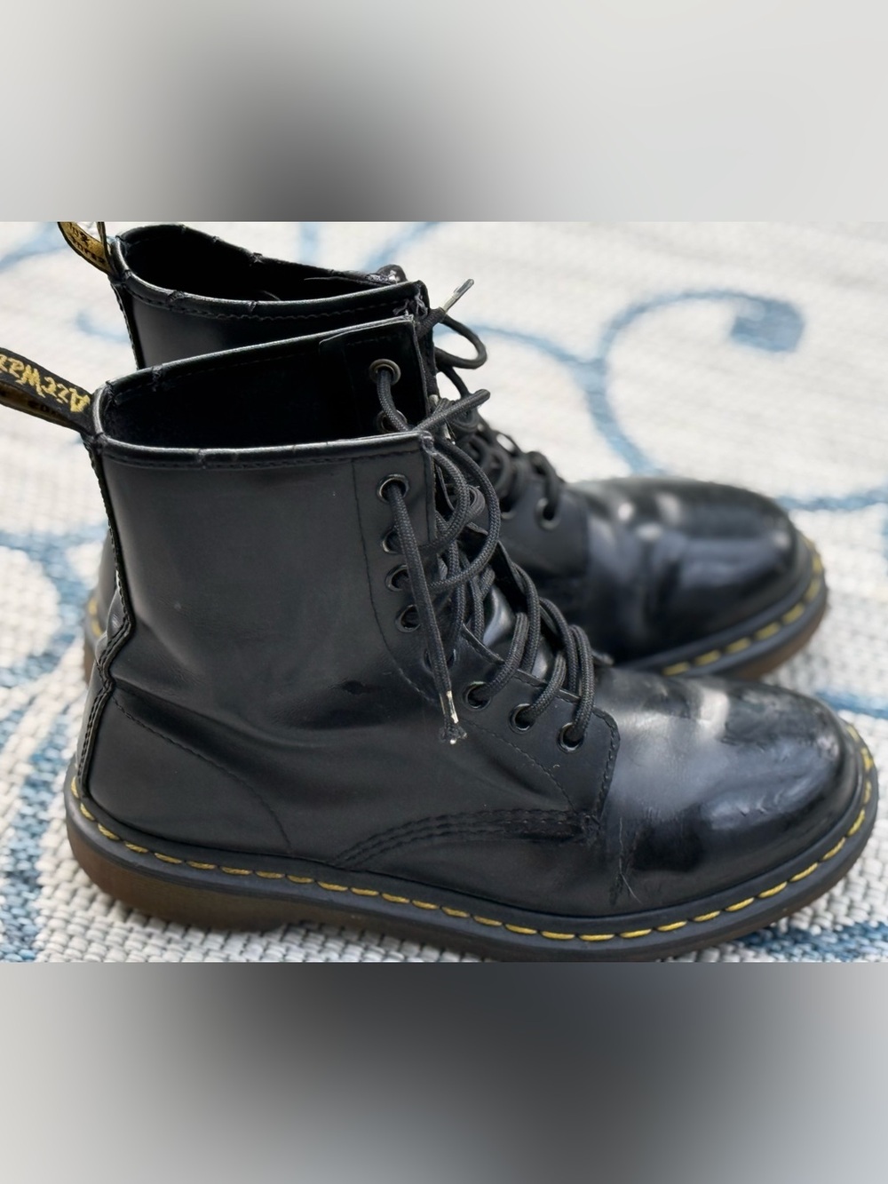 Dr. Martens 1460 black smooth leather 8-eye boot US W 7 US M 6